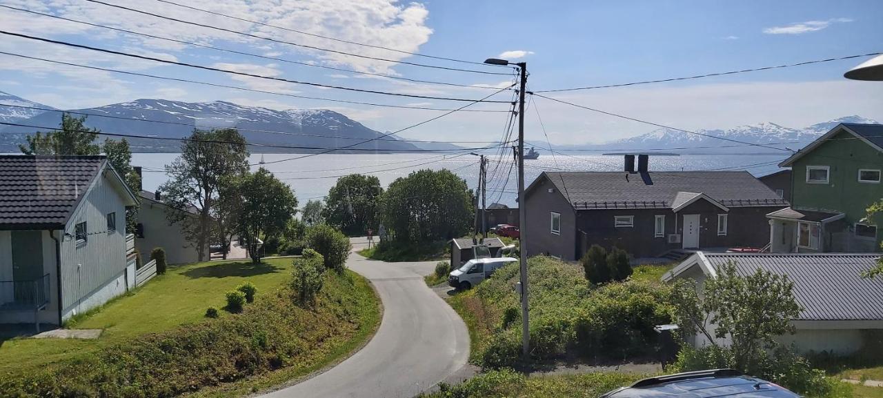 Aurora Rooms In Shared Apartment Nr2 We Are Doing Privet Northen Lights Trips, Reindeer Trip And Fjord Sommaroy Trip Tromso Ngoại thất bức ảnh